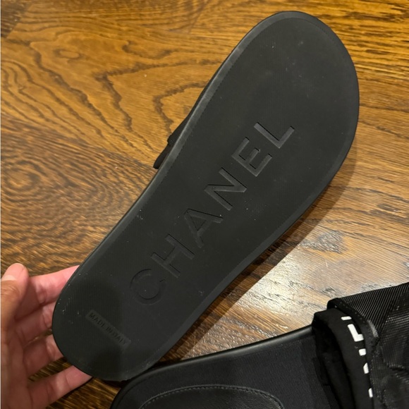 CHANEL BLK SLIDES with CAMELLIA FROM RUE CAMBON PARIS SHOP SIZE 37 PRISTINE - Picture 2 of 3